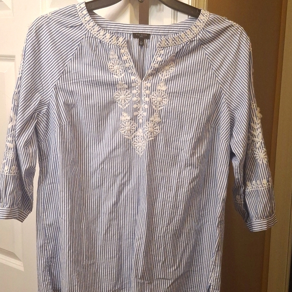 Talbots Pinstripe Embroidery Blouse EUC - Picture 1 of 5